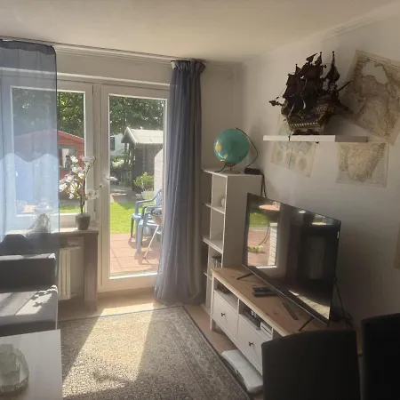 Nyaraló Auf Grosser Fahrt Strandnah, Wlan, Terrasse, Hunde Willkommen Tossens