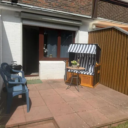Nyaraló Auf Grosser Fahrt Strandnah, Wlan, Terrasse, Hunde Willkommen Tossens